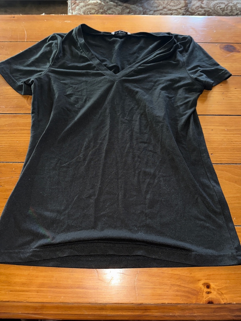 Women's Black V-Neck Short Sleeve Tee